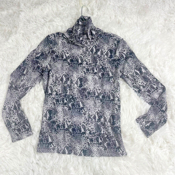 Investments Petite Tops - Womens Snake Print‎ Turtleneck Top Sz Petite S Gray Stretch Fitted Long Sleeve